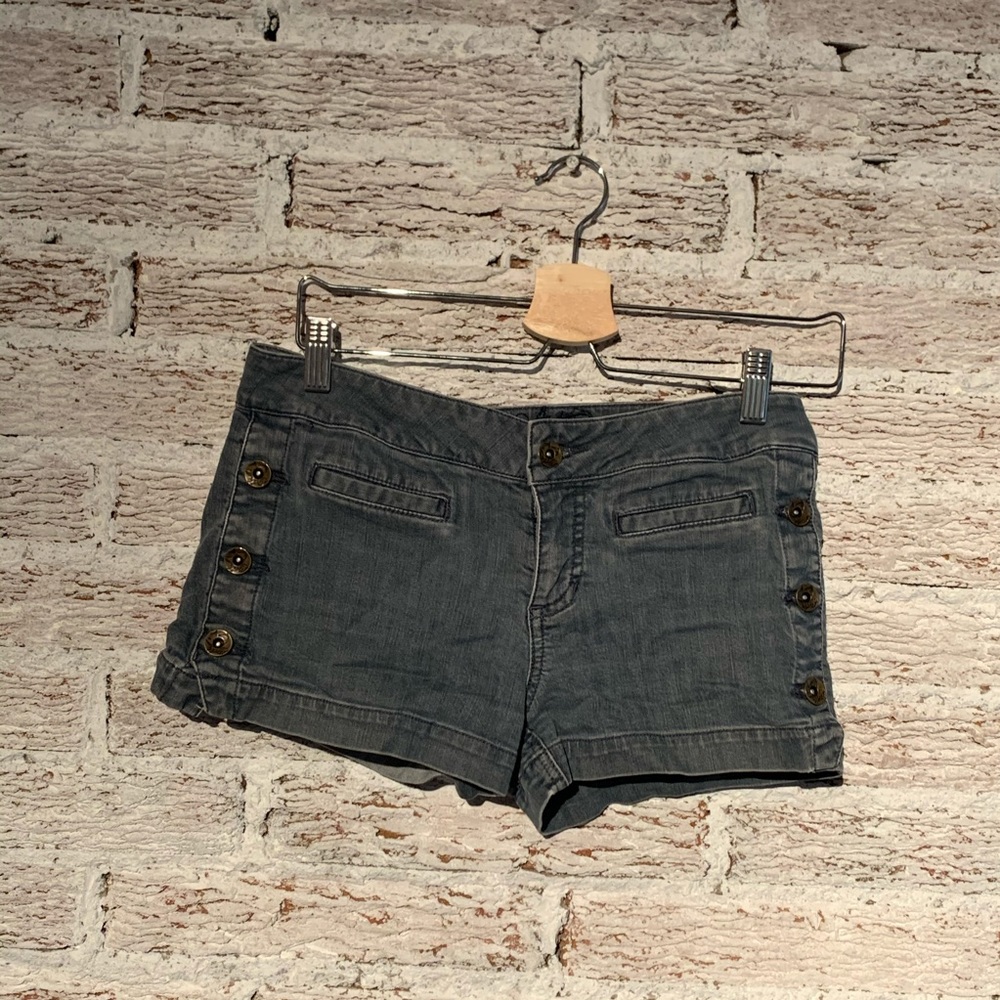 Split denim short
